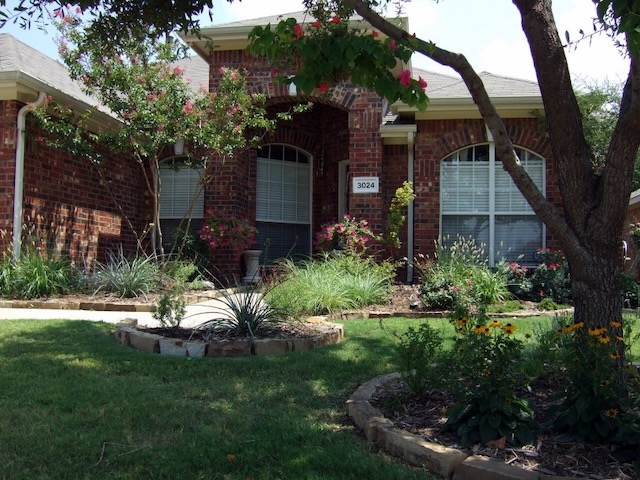 3024 Blake St, Corinth, TX 76210